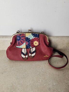 Mis Zapatos Kimono Zori sandals applique crossbody Shoulder Bag purse clutch